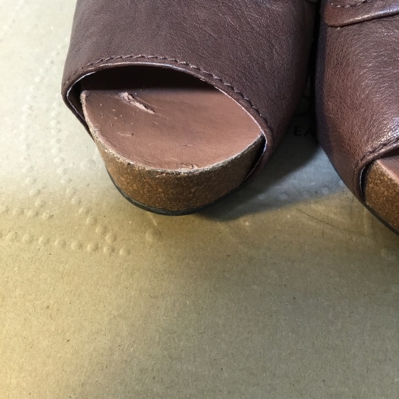 Vince Camuto Brown Leather Heels Size 8 - Picture 8 of 11